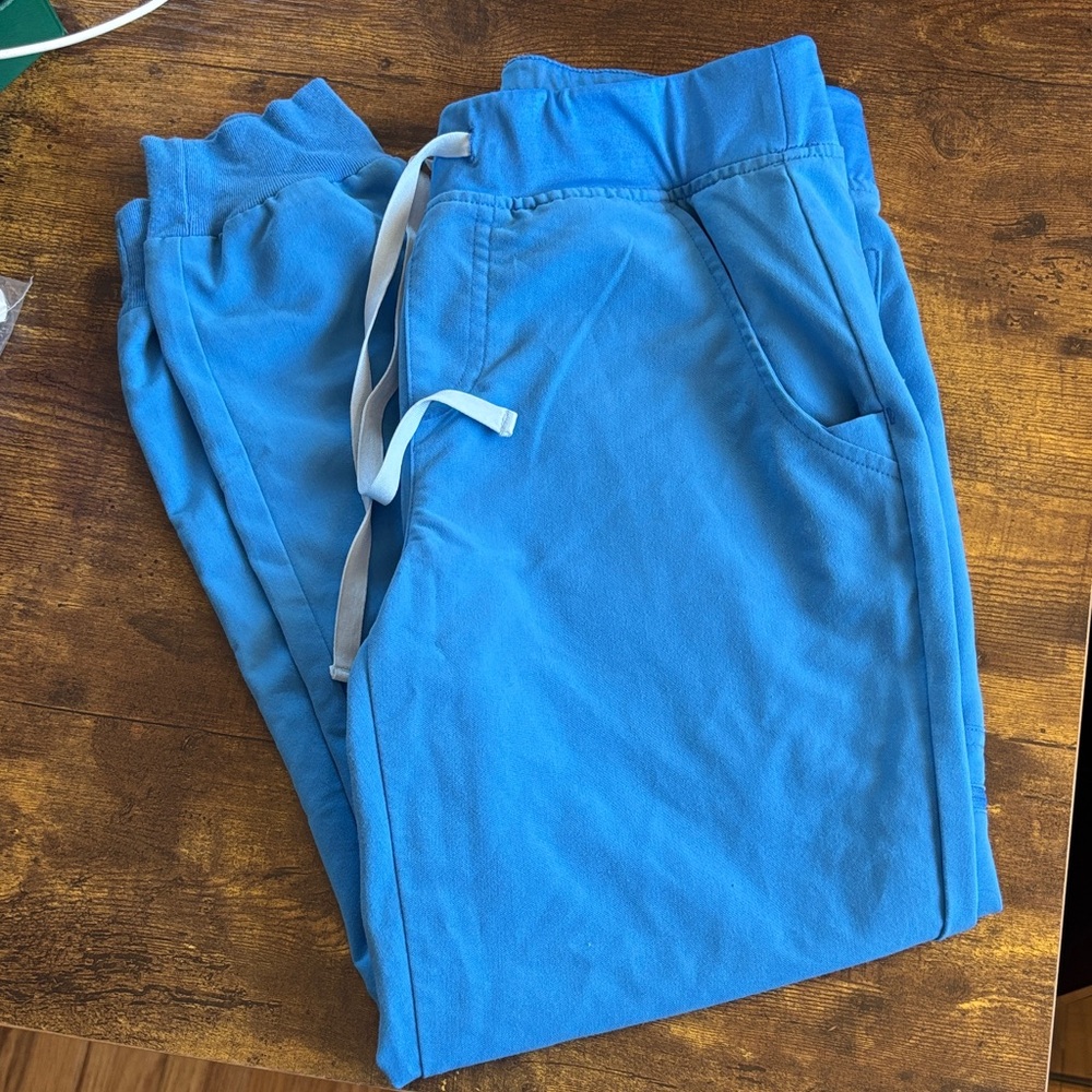 Figs Zamora Capri Blue Women's Jogger Scrub Pants